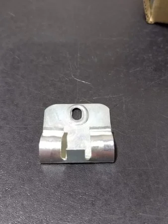 Клипсы к плинтусу MDF Bonkeel (50шт) в Магнитогорске