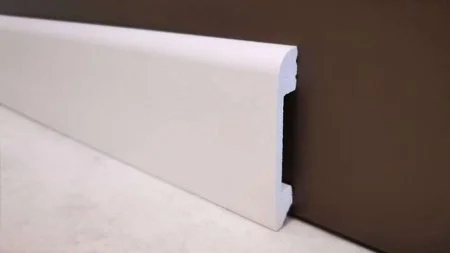 Плинтус Solid UHD 05/80 (80х13х2400 мм) в Магнитогорске