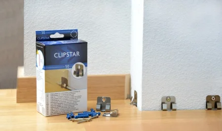 Клипсы для плинтуса Tarkett (50 шт.) в Магнитогорске