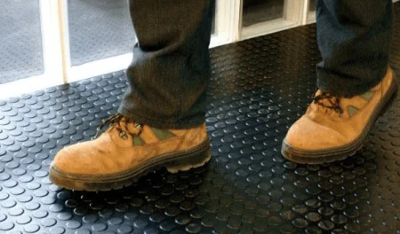 Противоскользящее резиновое покрытие Пятачки (1,0х10м) в Магнитогорске