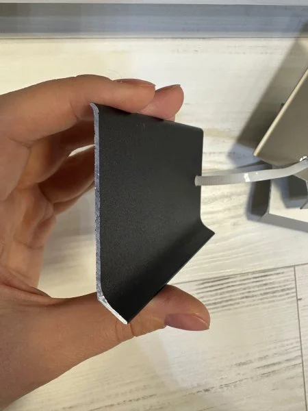 Алюминиевый плинтус Bonkeel ПЛ80 515л Черный (78,5х11,2х2500мм) в Магнитогорске