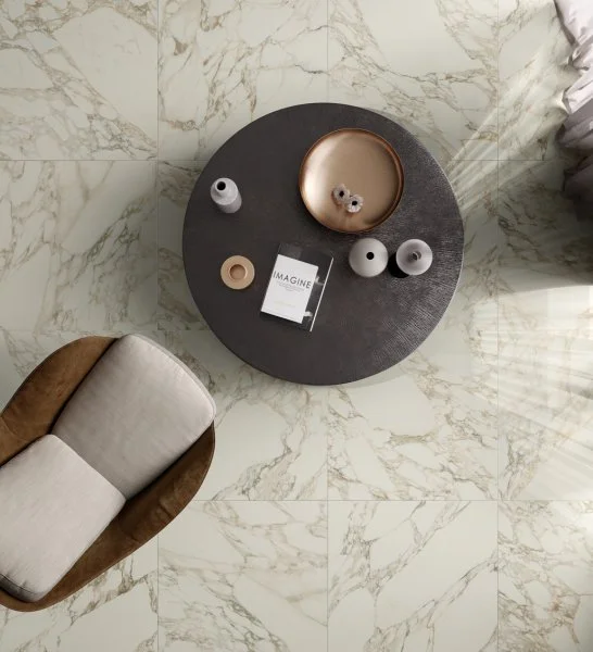 Керамогранит Italon Шарм Делюкс Арабескато Уайт 80х80 (Натуральная и реттифицированная) в Магнитогорске